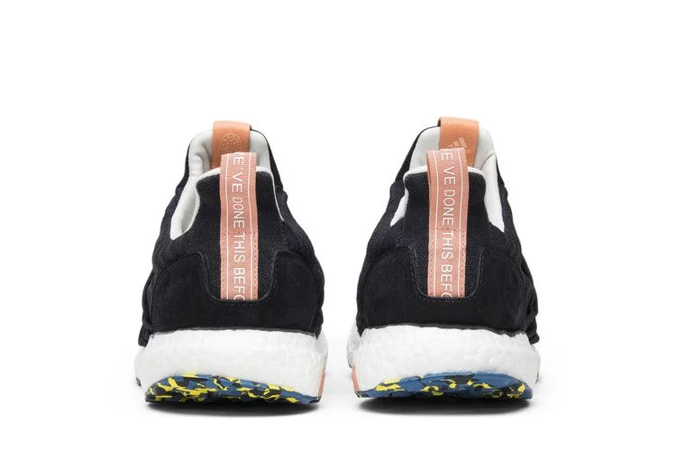 Кроссовки A Kind of Guise x adidas UltraBoost 'AKOG'