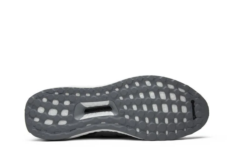 Кроссовки Adidas UltraBoost 3.0 'Grey Three'
