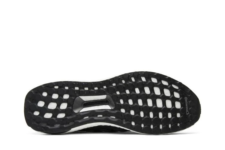 Кроссовки Adidas UltraBoost 3.0 'Utility Black'