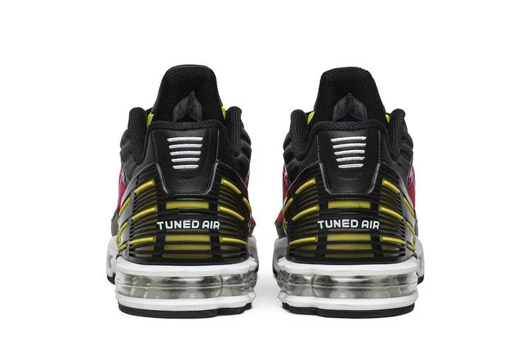 Кроссовки Nike AIr Max Plus 3 'Hyper Violet'