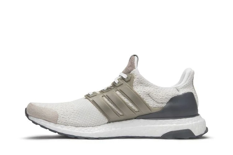 Кроссовки Sneakersnstuff x Social Status x adidas UltraBoost Lux 'Vintage White'