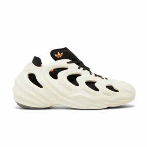 Чудесный белый, Черный