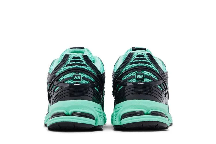 Кроссовки size? x New Balance 1906R 'Mint Green Black'