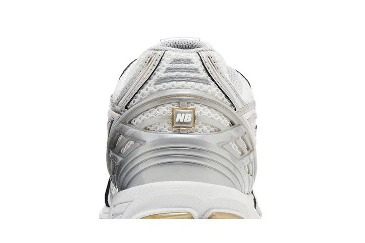 Кроссовки New Balance Men's 1906R 'White Silver Metallic'