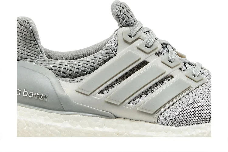 Кроссовки Adidas UltraBoost 1.0 Limited 'Silver Metallic' 2015