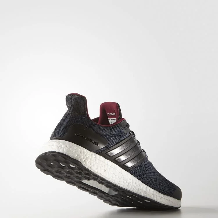 Кроссовки Adidas UltraBoost ST 'Core Black'