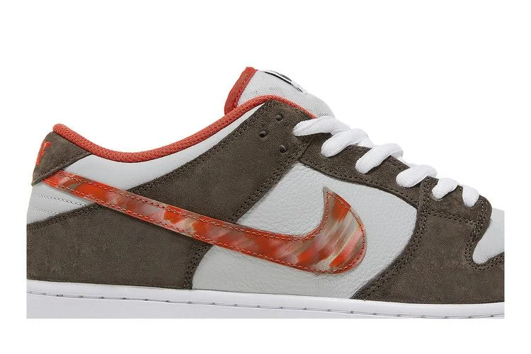 Кроссовки Crushed D.C. x Nike Dunk Low SB 'Golden Hour'