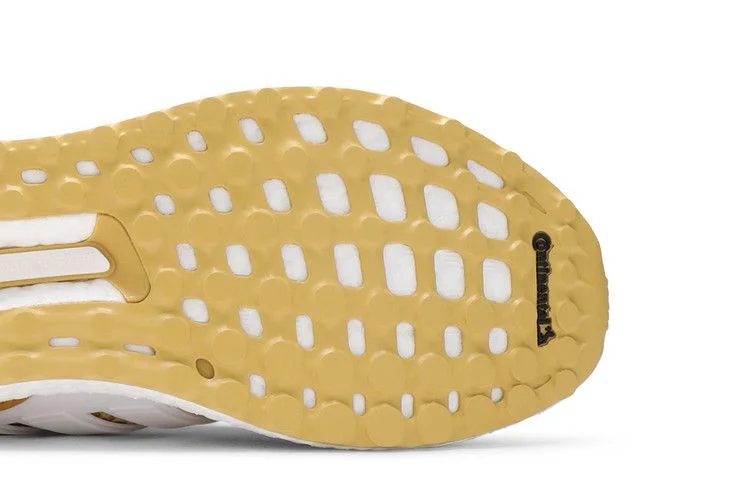 Кроссовки Happy Gilmore x Extra Butter x adidas UltraBoost 1.0 'Gold Jacket'