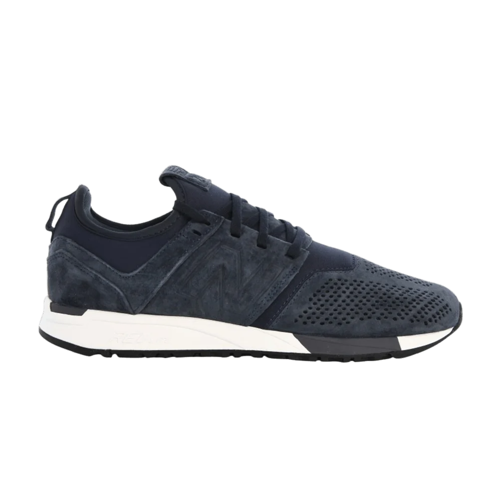 Кроссовки New Balance Suede 247 'Navy White'