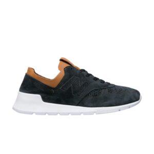 Black/Tan