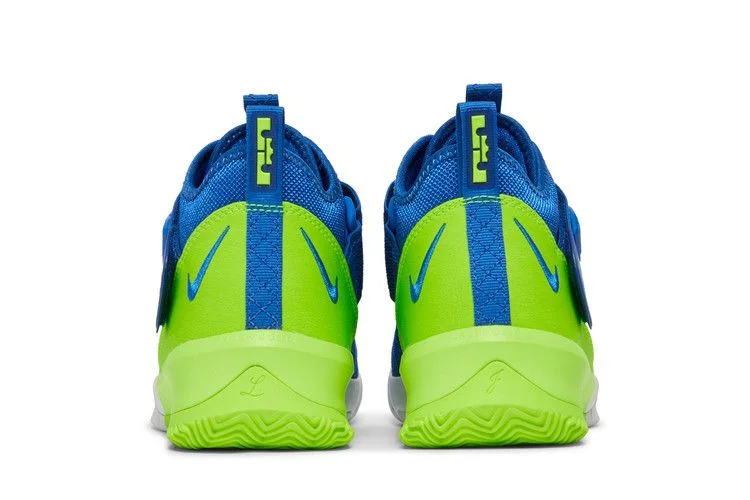 Кроссовки Nike LeBron Soldier 13 GS 'Game Royal Volt'