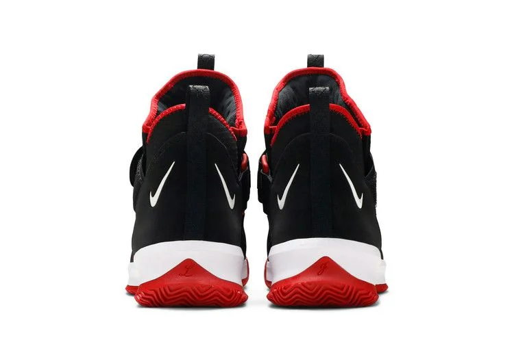 Кроссовки Nike LeBron Soldier 13 'Bred'