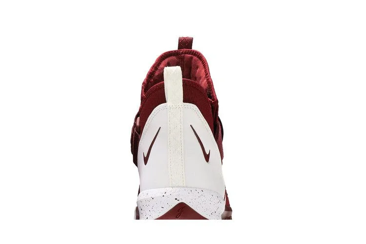Кроссовки Nike LeBron Soldier 13 TB 'Team Red'