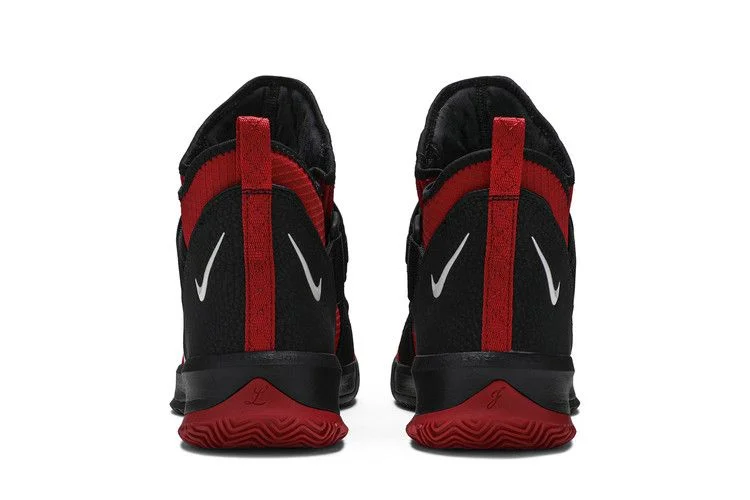 Кроссовки Nike LeBron Soldier 13 SFG 'University Red'
