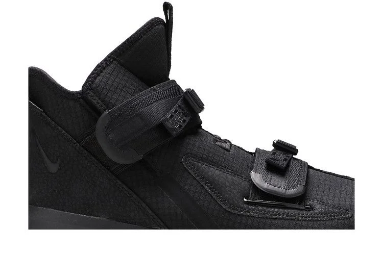 Кроссовки Nike LeBron Soldier 13 SFG 'Black Out'
