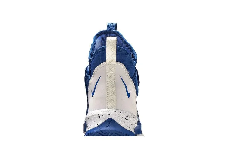 Кроссовки Nike LeBron Soldier 13 SFG TB 'Game Royal'