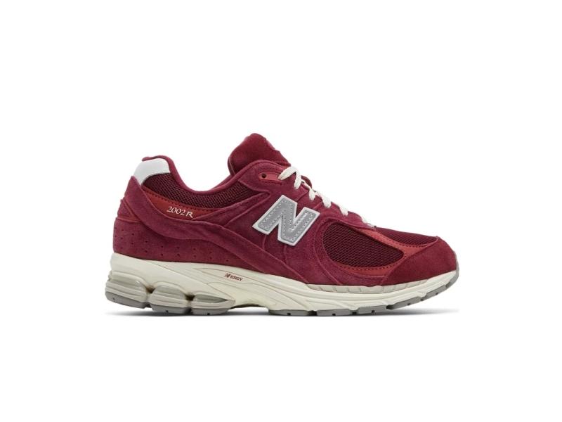 new-balance-2002r-suede-pack-garnet-deep-earth-red