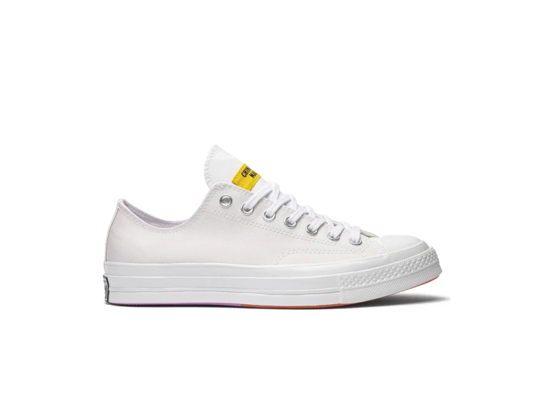 krossovki-chinatown-market-x-converse-chuck-70-ox-uv