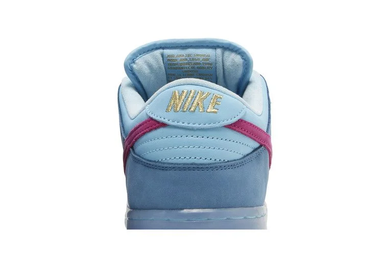 Кроссовки Run The Jewels x Nike Dunk Low SB '4/20'