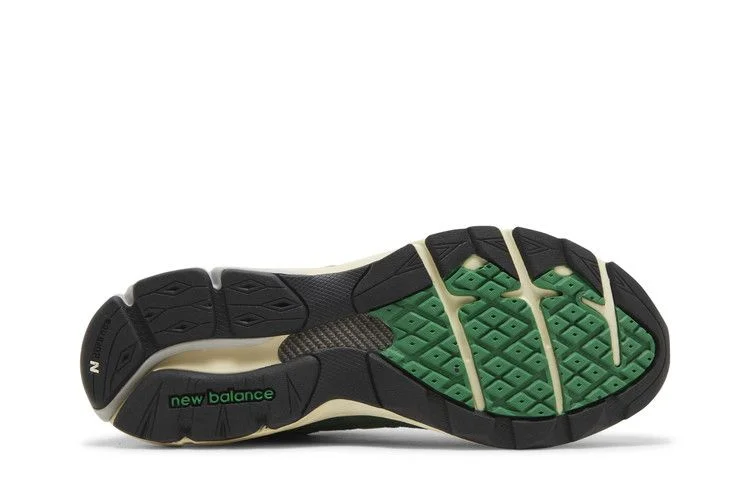 Кроссовки Teddy Santis x New Balance 990v3 Made in USA 'Green Gold'