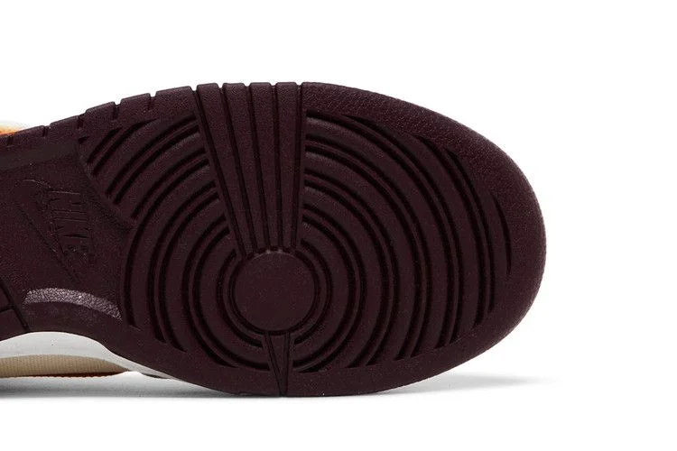 Кроссовки Nike Dunk Mid 'Plum Coconut Milk'