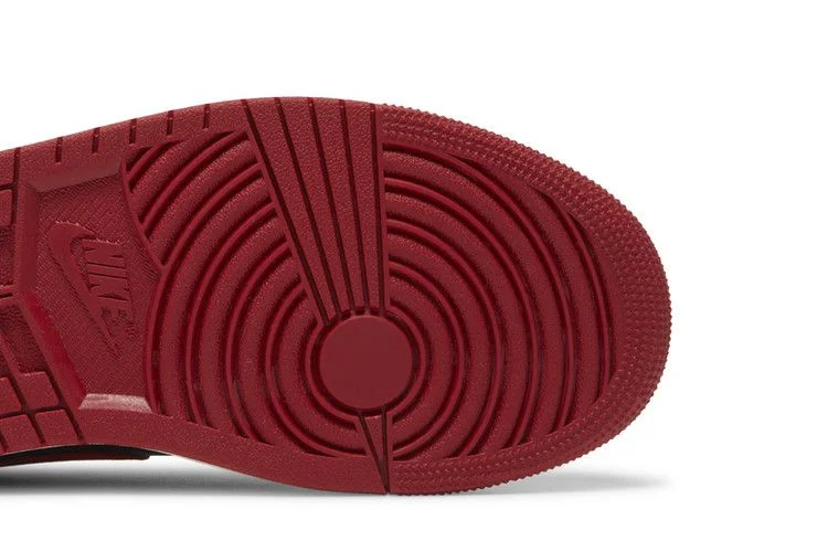 Кроссовки Wmns Air Jordan 1 Low 'Bred Sail'