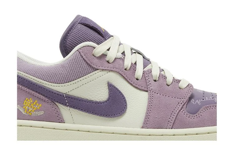 Кроссовки Wmns Air Jordan 1 Low 'International Women's Day'
