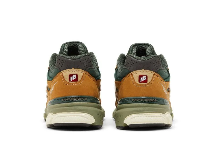 Кроссовки Teddy Santis x New Balance 990v3 Made in USA 'Tan Green'