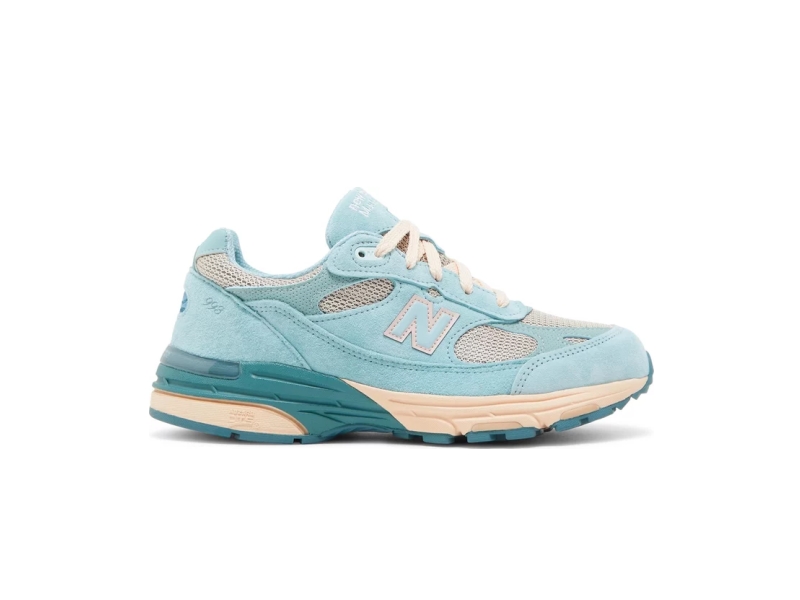 joe-freshgoods-x-wmns-new-balance-993-made-in-usa-performance-art-arctic-blue