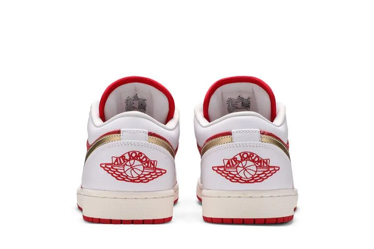 Кроссовки Air Jordan 1 Low SE 'Spades'
