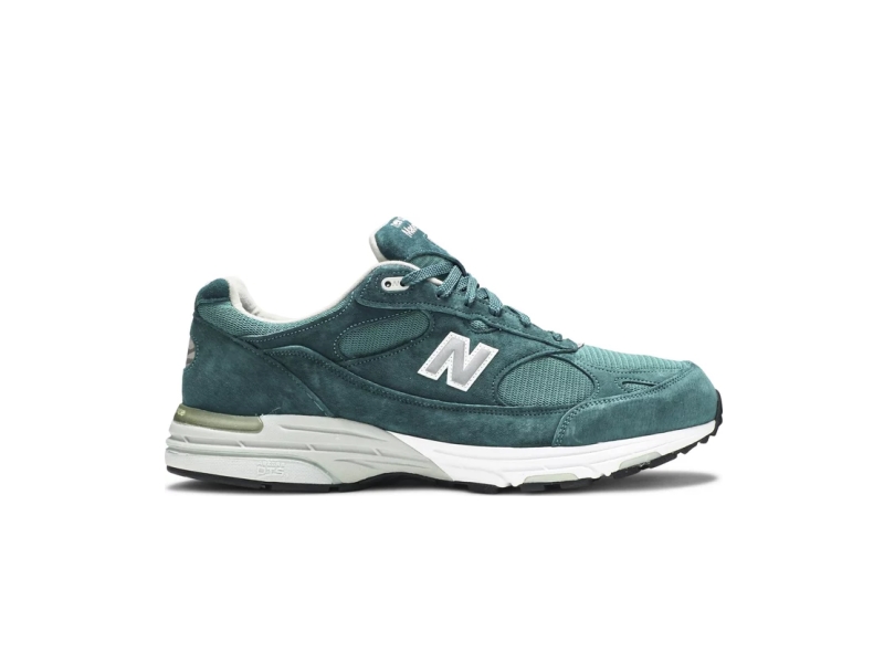 new-balance-993-made-in-usa-pine-green