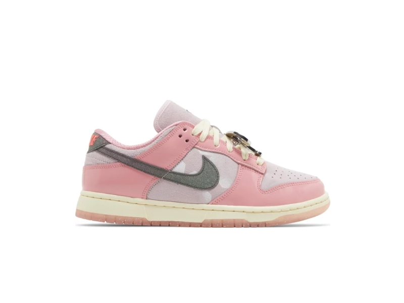 wmns-nike-dunk-low-lx-barbie