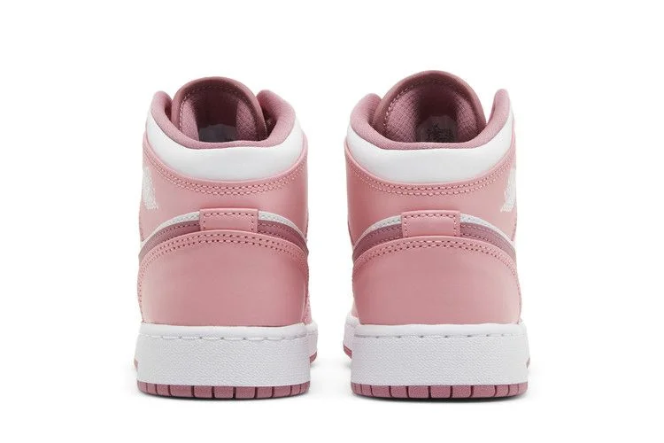 Кроссовки Air Jordan 1 Mid GS 'Valentine's Day 2023'
