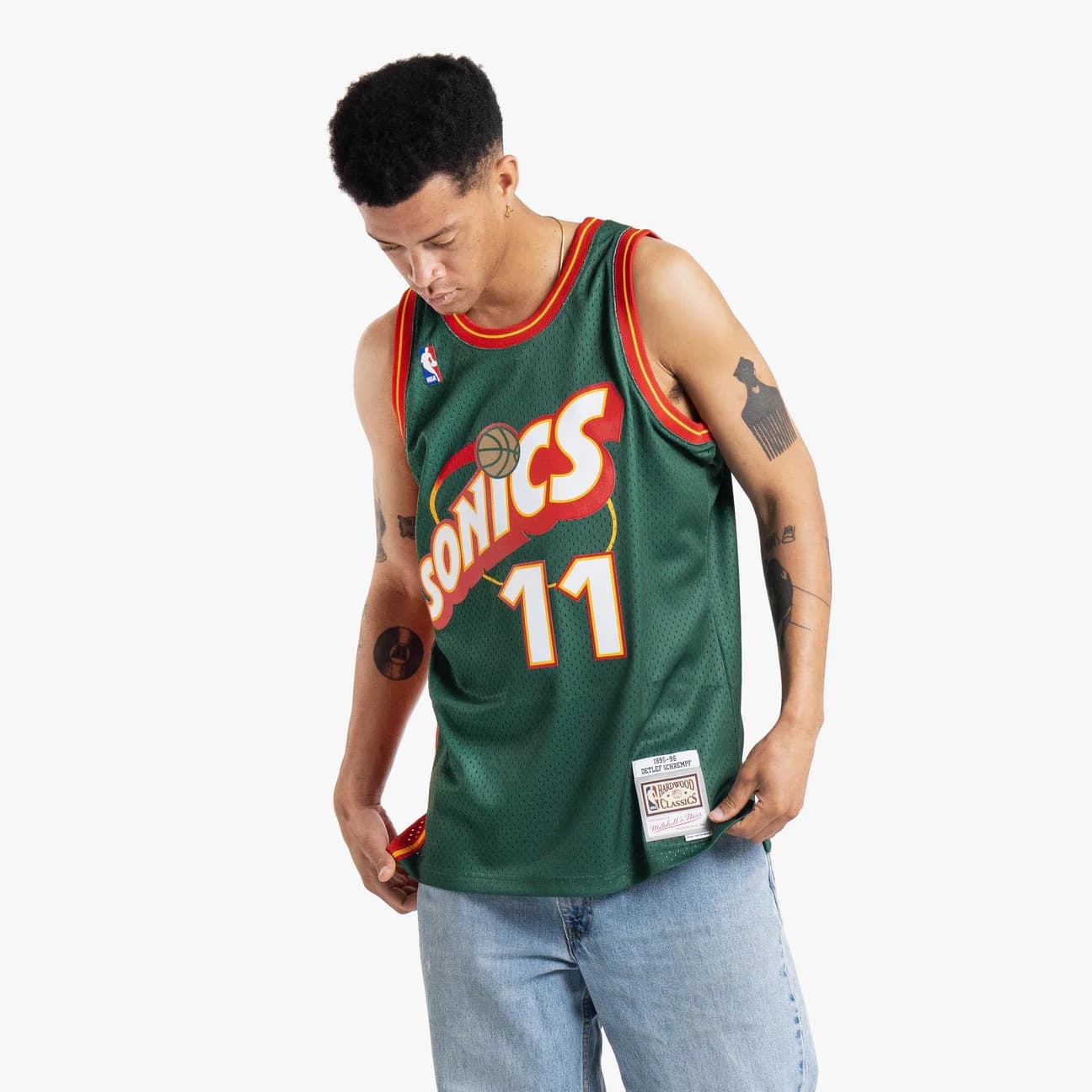 1995-96-seattle-supersonics-detlef-schrempf-11-swingman-hardwood-classics-green-jersey