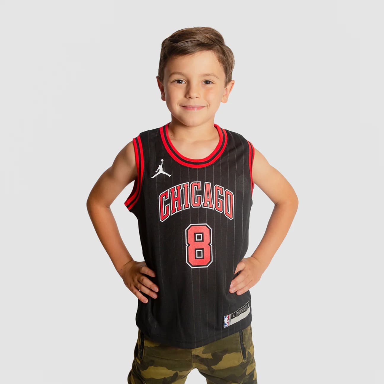 2022-23-chicago-bulls-zach-lavine-8-boys-statement-edition-black-jersey