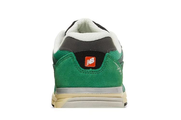 Кроссовки Teddy Santis x New Balance 990v3 Big Kid 'Green Gold'