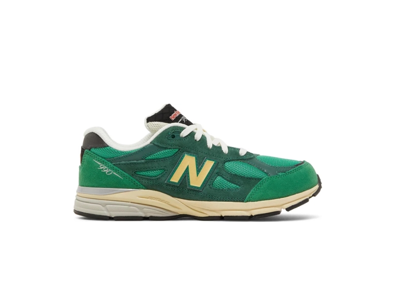 teddy-santis-x-new-balance-990v3-big-kid-green-gold