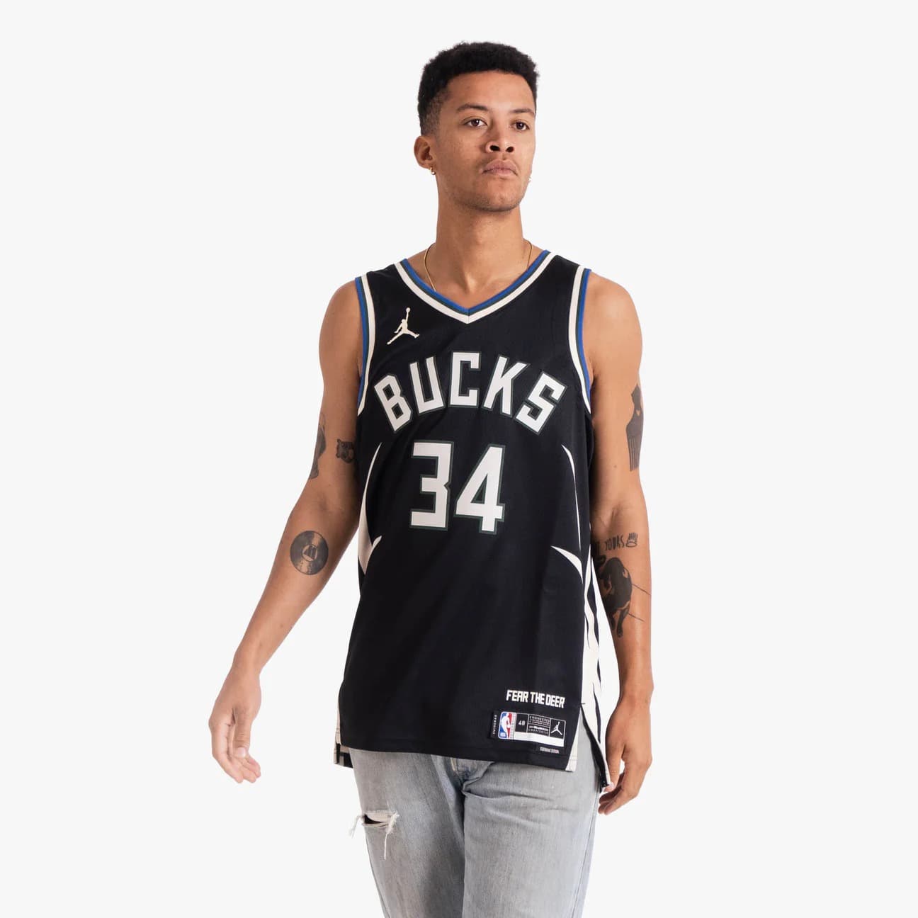 2023-24-milwaukee-bucks-giannis-antetokounmpo-34-swingman-statement-edition-black-jersey