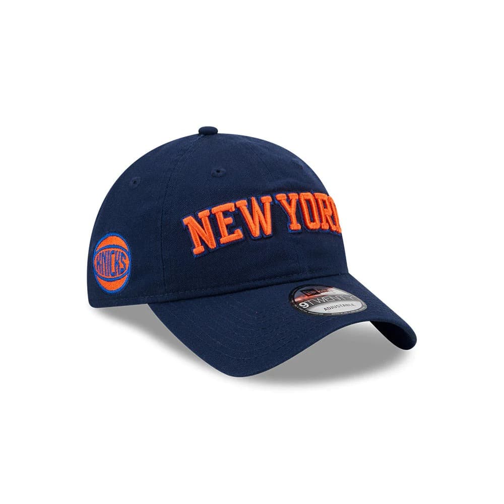 new-era-new-york-knicks-9twenty-2024-statement-edition-nba-strapback-hat