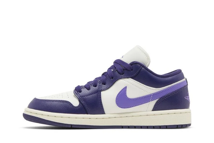 Кроссовки Wmns Air Jordan 1 Low 'Sky J Purple'