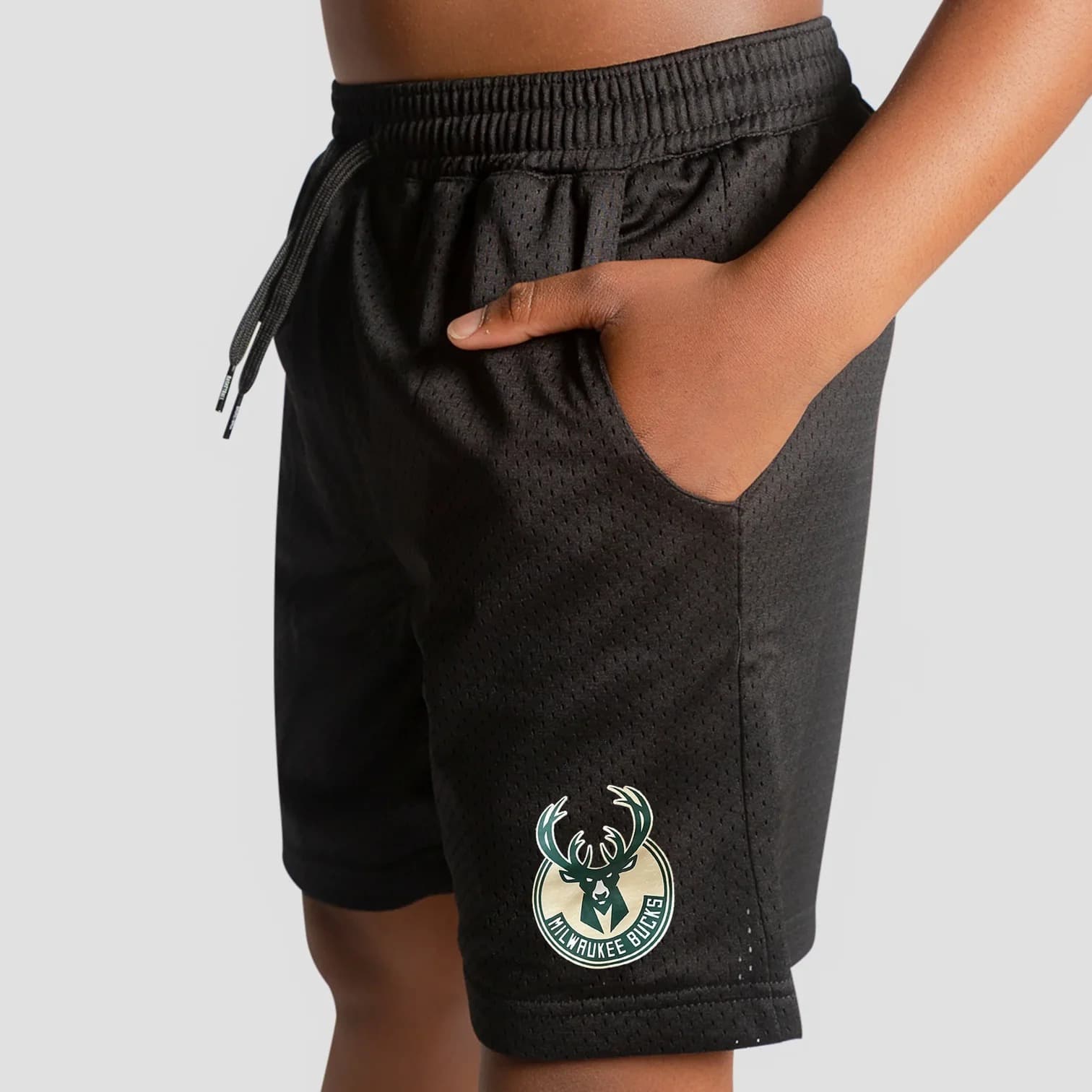 milwaukee-bucks-team-mesh-youth-nba-shorts