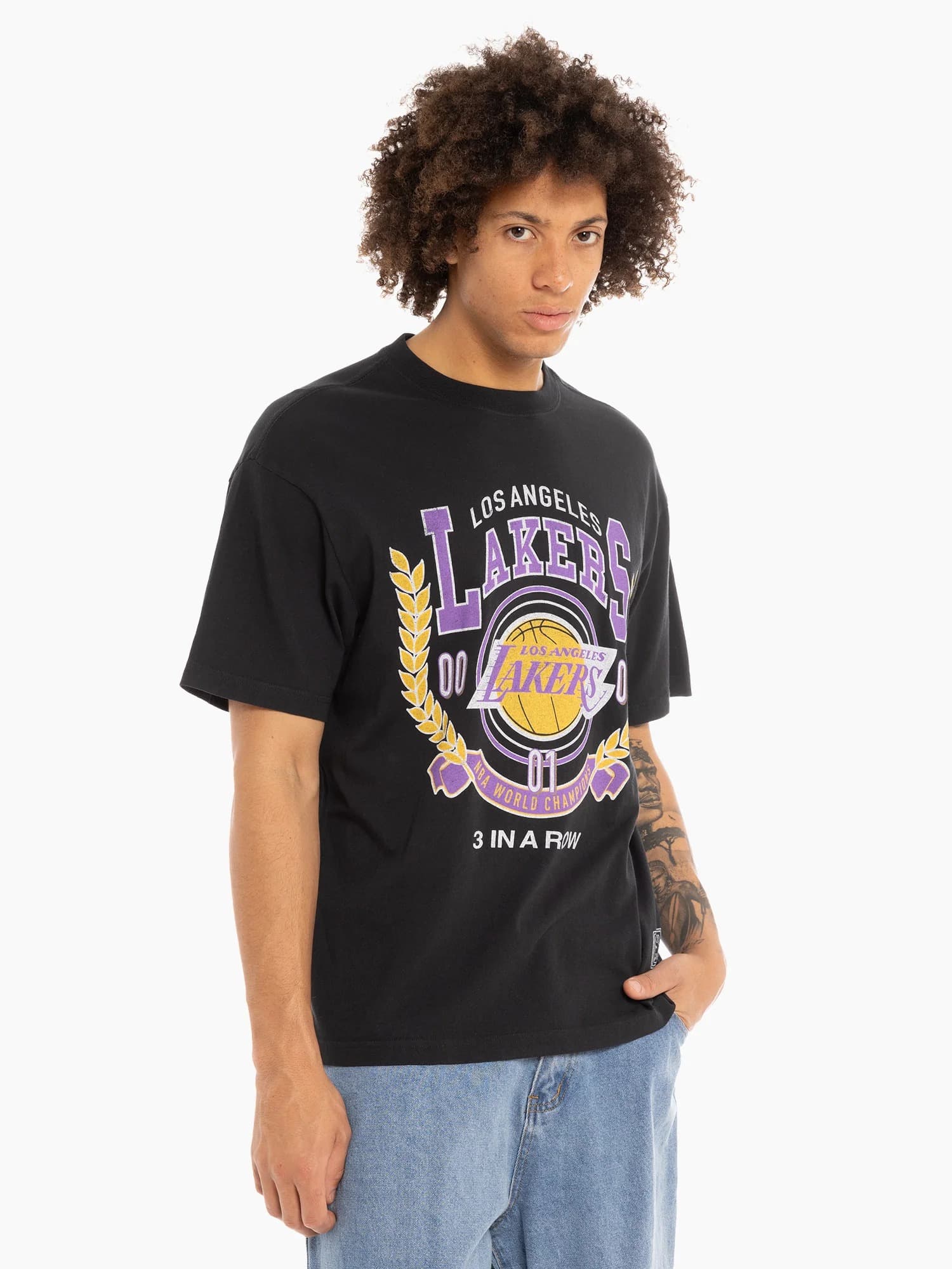 mitchell-ness-los-angeles-lakers-vintage-arch-t-shirt