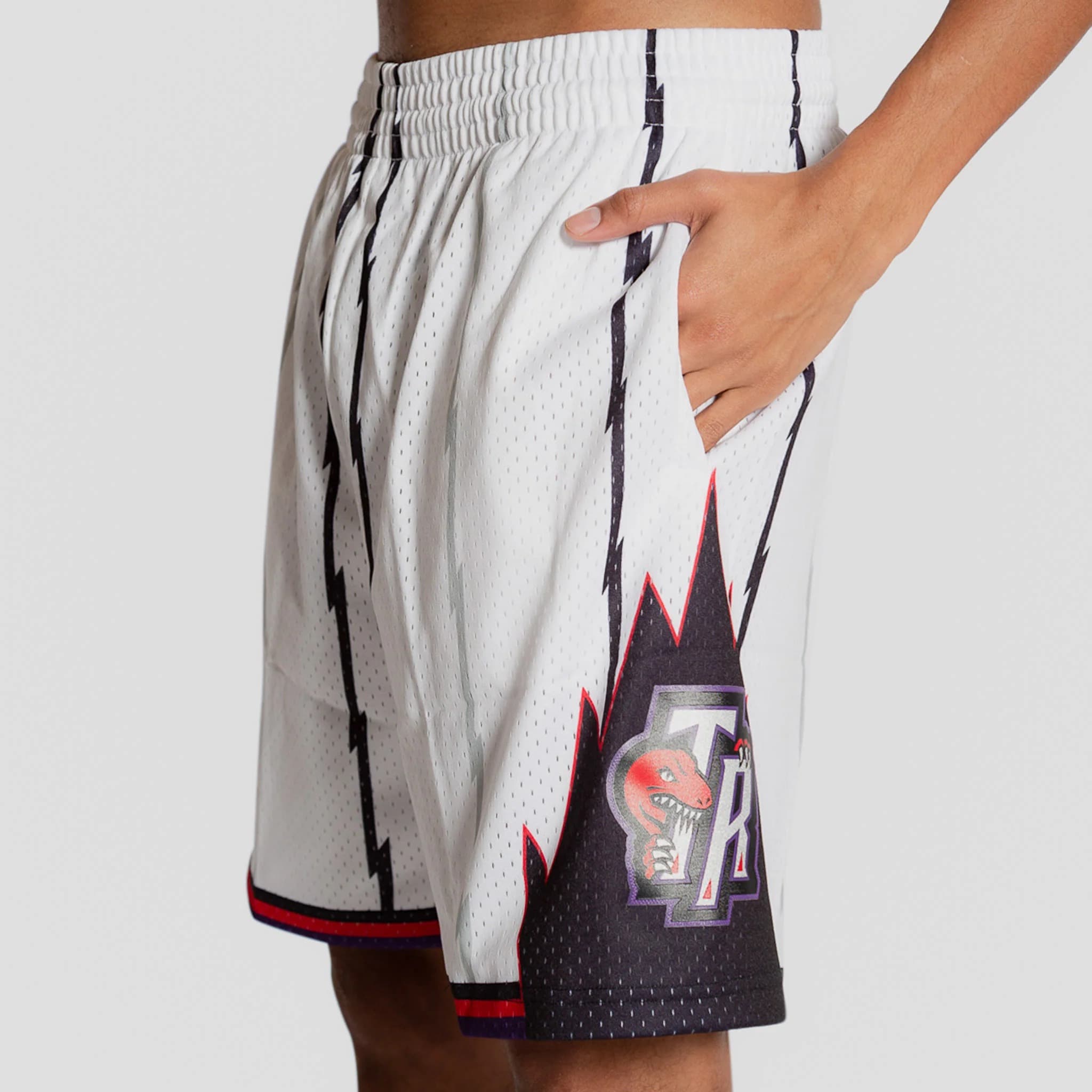 mitchell-ness-toronto-raptors-1998-99-hardwood-classics-throwback-swingman-nba-white-shorts