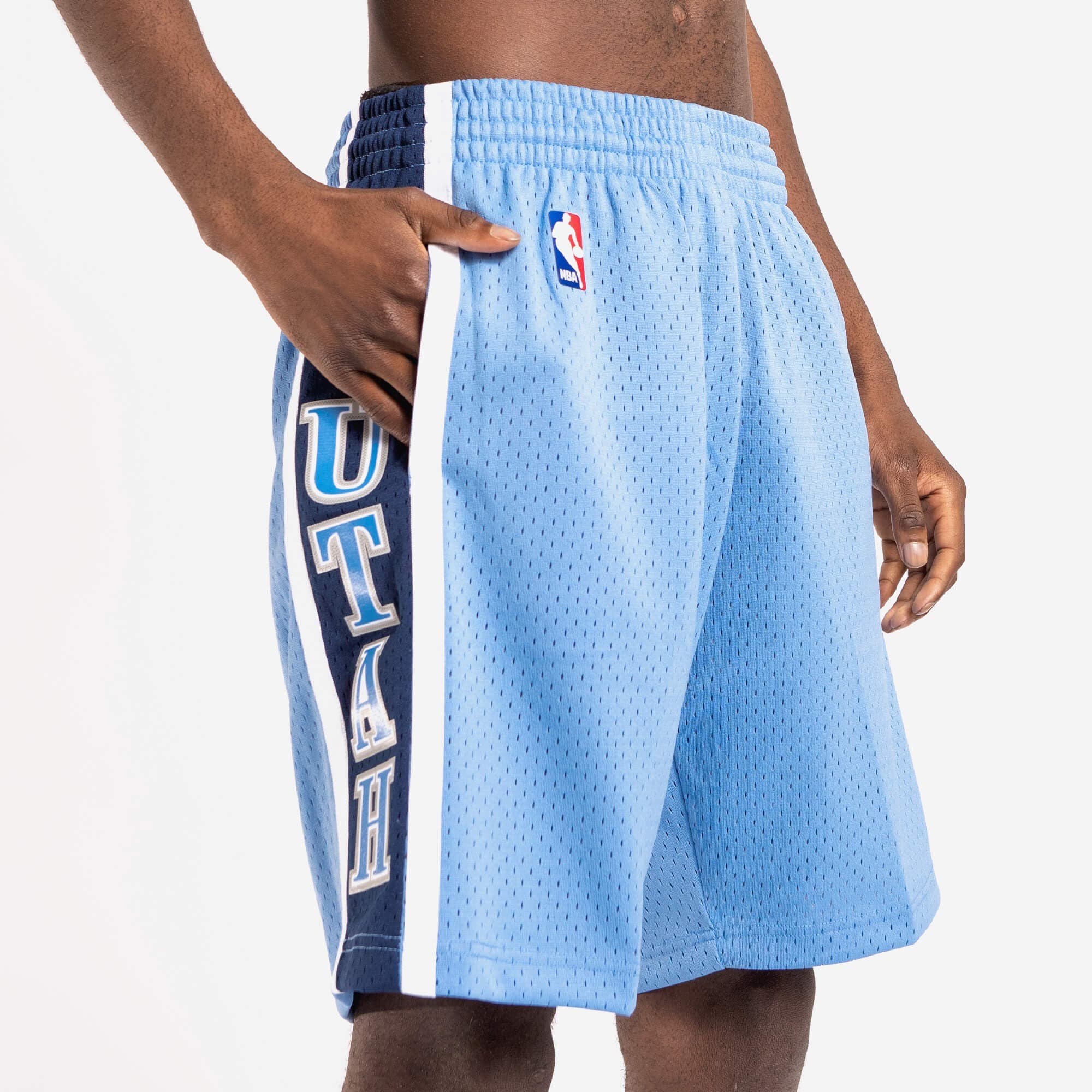 mitchell-ness-utah-jazz-2006-07-hardwood-classics-throwback-swingman-nba-shorts