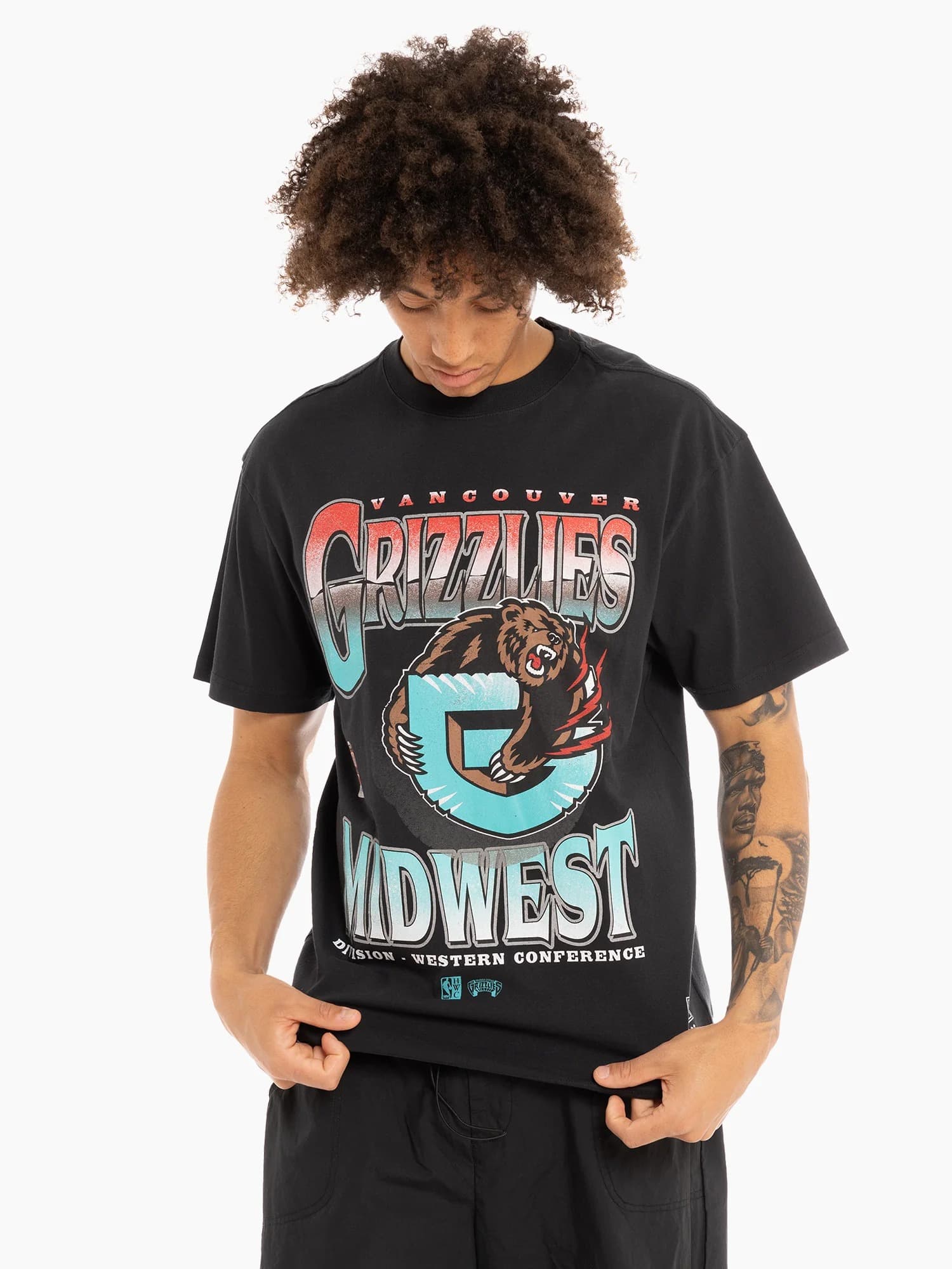 mitchell-ness-vancouver-grizzlies-metallic-vintage-t-shirt