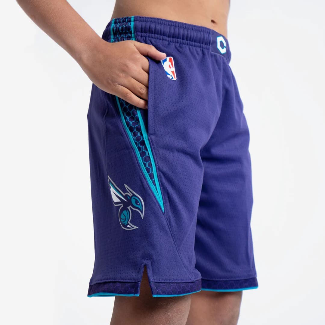 nike-charlotte-hornets-2024-statement-edition-swingman-youth-nba-shorts