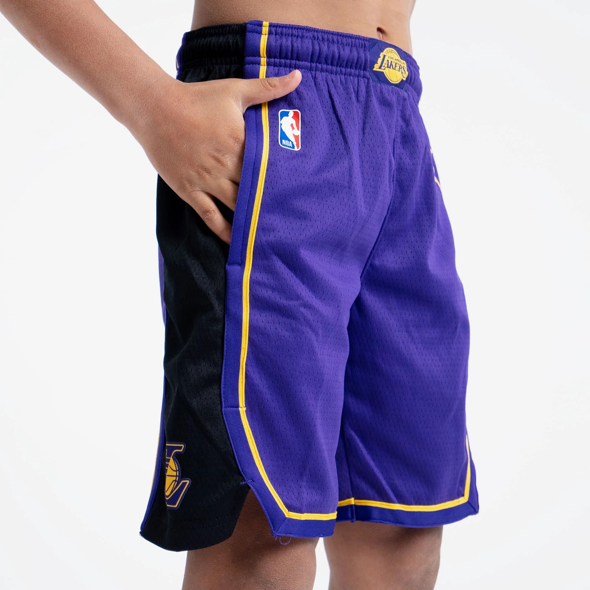 nike-los-angeles-lakers-2024-statement-edition-swingman-youth-nba-shorts