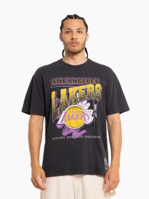 Mitchell-Ness-Los-Angeles-Lakers-Vintage-Brush-Off-2.0-NBA-T-Shirt-1