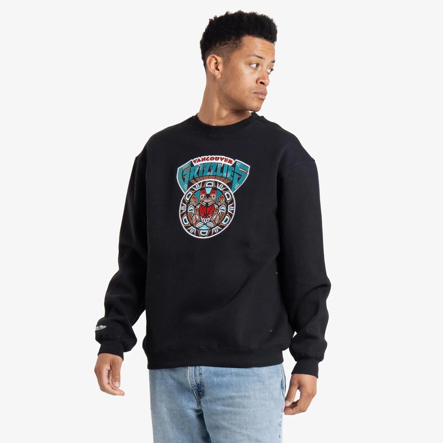 mitchell-ness-vancouver-grizzlies-vintage-stitched-tribal-nba-crewneck