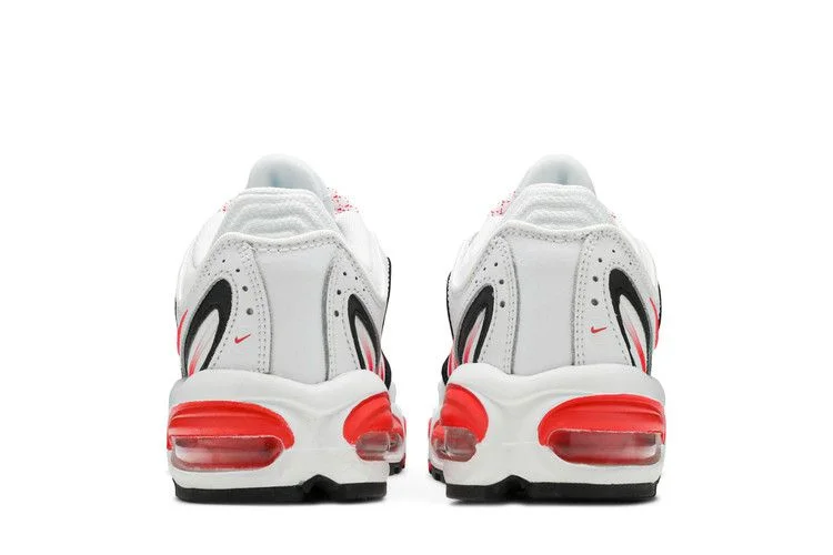 Кроссовки Nike Air Max Tailwind 4 SE 'White Flash Crimson'
